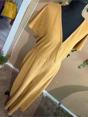 Madewell Mustard V-Neck Short-Sleeve Jumpsuit